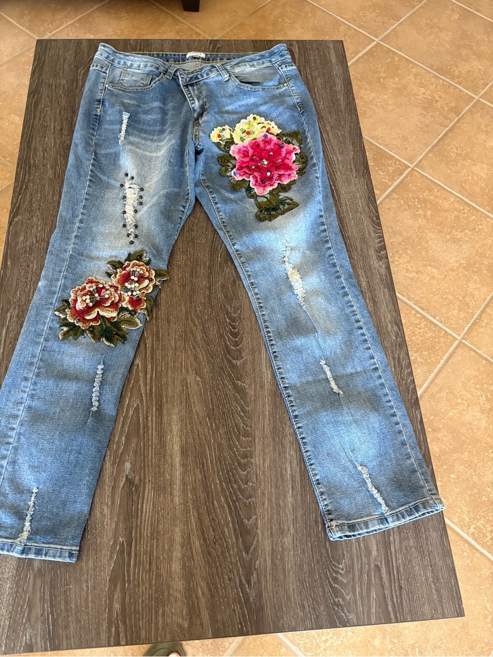 Women’s Light Blue Boot-Cut Jeans with Floral Embroidery